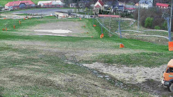 Horní část sjezdovky skiareálu Hlubočky