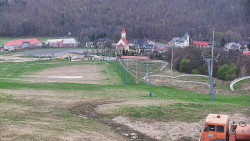 Horní část sjezdovky skiareálu Hlubočky