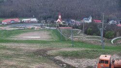 Horní část sjezdovky skiareálu Hlubočky