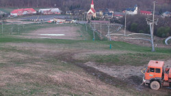 Horní část sjezdovky skiareálu Hlubočky