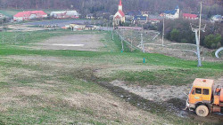 Horní část sjezdovky skiareálu Hlubočky