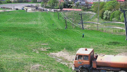 Horní část sjezdovky skiareálu Hlubočky