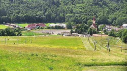 Horní část sjezdovky skiareálu Hlubočky