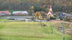 Oberer Teil der Skipiste im Skigebiet Hlubočky