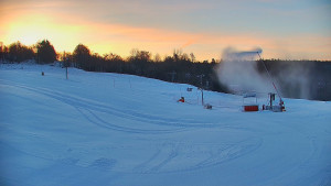 Skiareál Hlubočky - Sjezdovka skiareálu Hlubočky - 5.1.2026 v 07:45 Skiareál Hlubočky - Sjezdovka skiareálu Hlubočky - 5.1.2026 v 07:45
