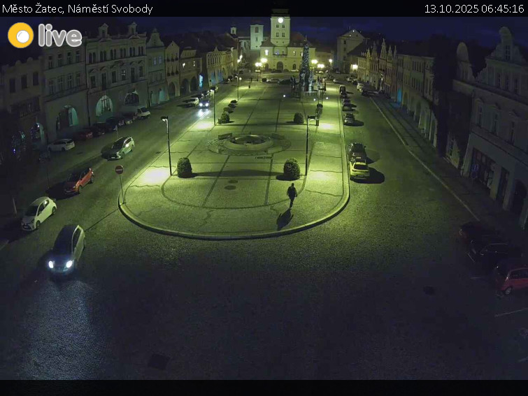 Město Žatec - Náměstí Svobody - 13.10.2025 v 06:45 Město Žatec - Náměstí Svobody - 13.10.2025 v 06:45