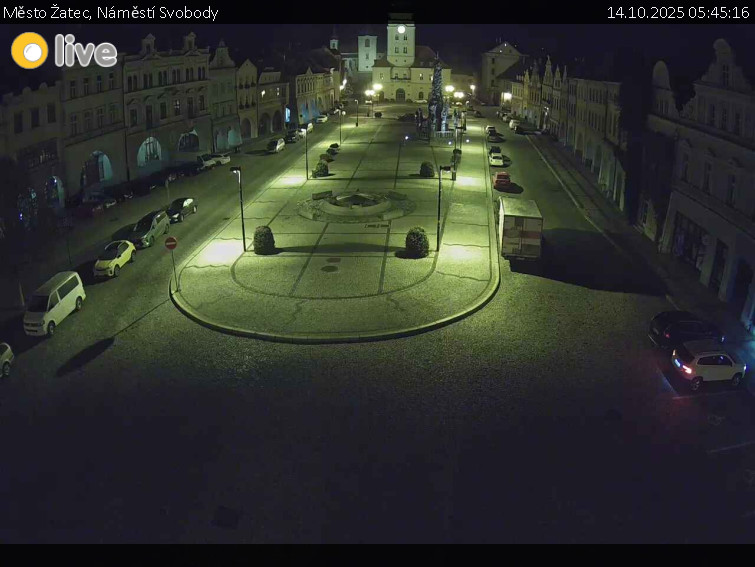 Město Žatec - Náměstí Svobody - 14.10.2025 v 05:45 Město Žatec - Náměstí Svobody - 14.10.2025 v 05:45
