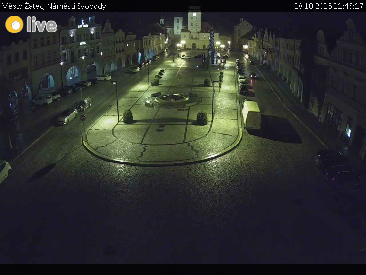 Město Žatec - Náměstí Svobody - 28.10.2025 v 21:45 Město Žatec - Náměstí Svobody - 28.10.2025 v 21:45
