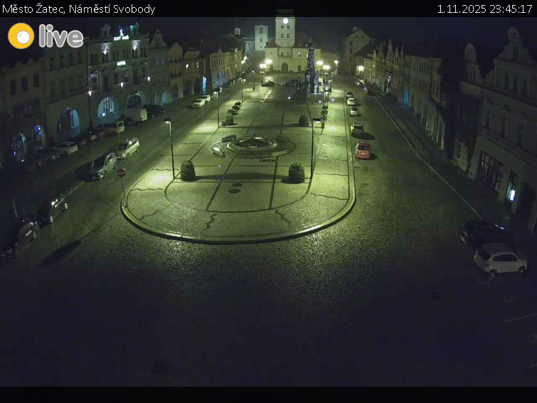Město Žatec - Náměstí Svobody - 1.11.2025 v 23:45 Město Žatec - Náměstí Svobody - 1.11.2025 v 23:45