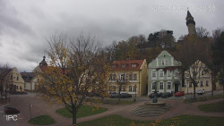 Náměstí, Hrad a Trůba