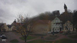 Náměstí, Hrad a Trůba