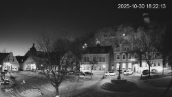 Náměstí, Hrad a Trůba