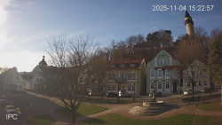 Náměstí, Hrad a Trůba