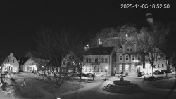 Náměstí, Hrad a Trůba