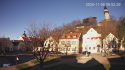 Náměstí, Hrad a Trůba