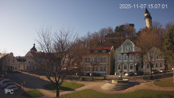 Náměstí, Hrad a Trůba