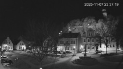 Náměstí, Hrad a Trůba