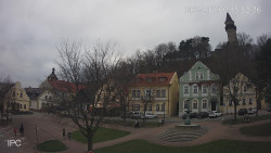 Náměstí, Hrad a Trůba