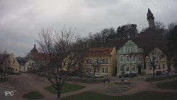 Náměstí, Hrad a Trůba