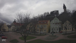 Náměstí, Hrad a Trůba