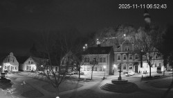 Náměstí, Hrad a Trůba