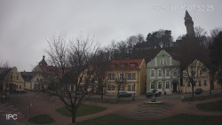 Náměstí, Hrad a Trůba