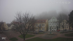 Náměstí, Hrad a Trůba