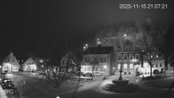 Náměstí, Hrad a Trůba