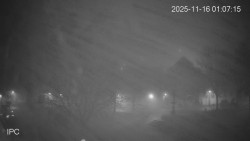 Náměstí, Hrad a Trůba