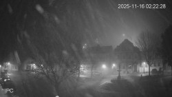 Náměstí, Hrad a Trůba