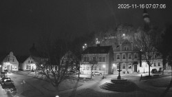 Náměstí, Hrad a Trůba