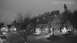 Náměstí, Hrad a Trůba