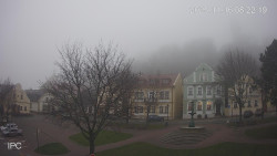 Náměstí, Hrad a Trůba