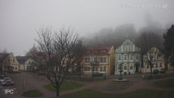 Náměstí, Hrad a Trůba