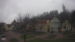 Náměstí, Hrad a Trůba