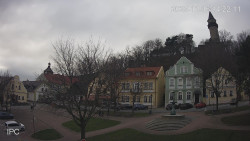 Náměstí, Hrad a Trůba