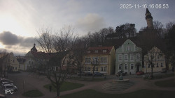 Náměstí, Hrad a Trůba