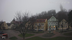 Náměstí, Hrad a Trůba