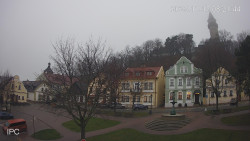 Náměstí, Hrad a Trůba