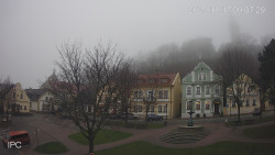 Náměstí, Hrad a Trůba