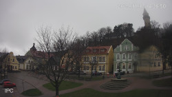 Náměstí, Hrad a Trůba