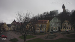 Náměstí, Hrad a Trůba