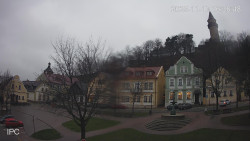 Náměstí, Hrad a Trůba