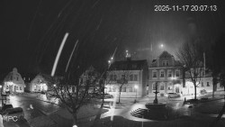 Náměstí, Hrad a Trůba