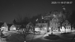 Náměstí, Hrad a Trůba