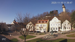 Náměstí, Hrad a Trůba