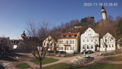 Náměstí, Hrad a Trůba