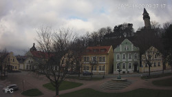 Náměstí, Hrad a Trůba