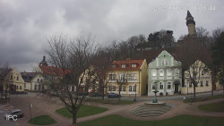 Náměstí, Hrad a Trůba