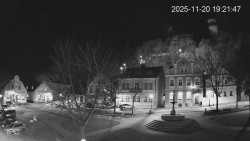 Náměstí, Hrad a Trůba